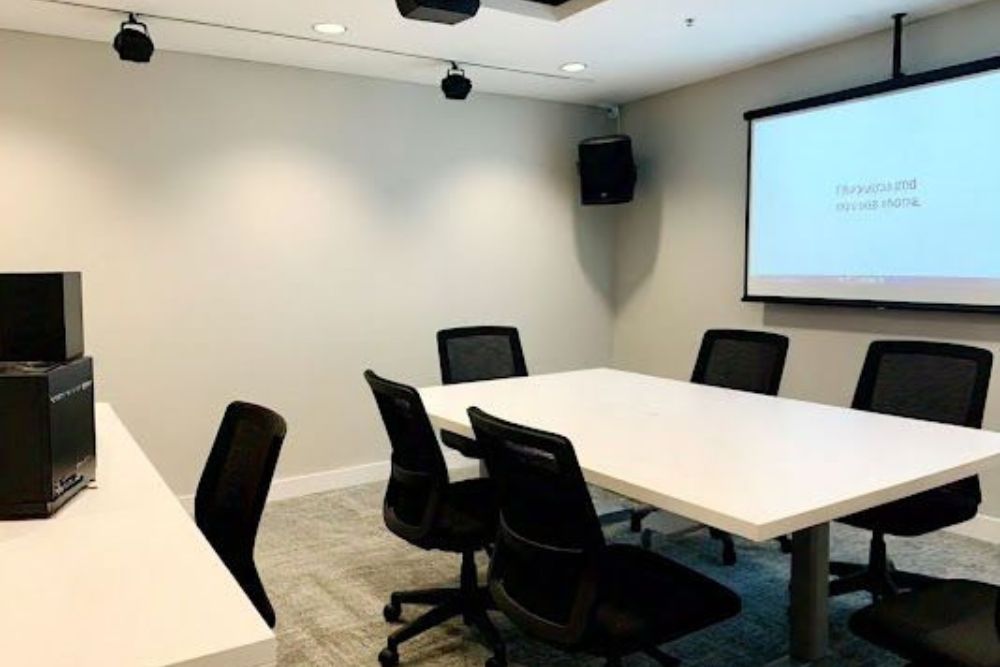 av solutions in dubai