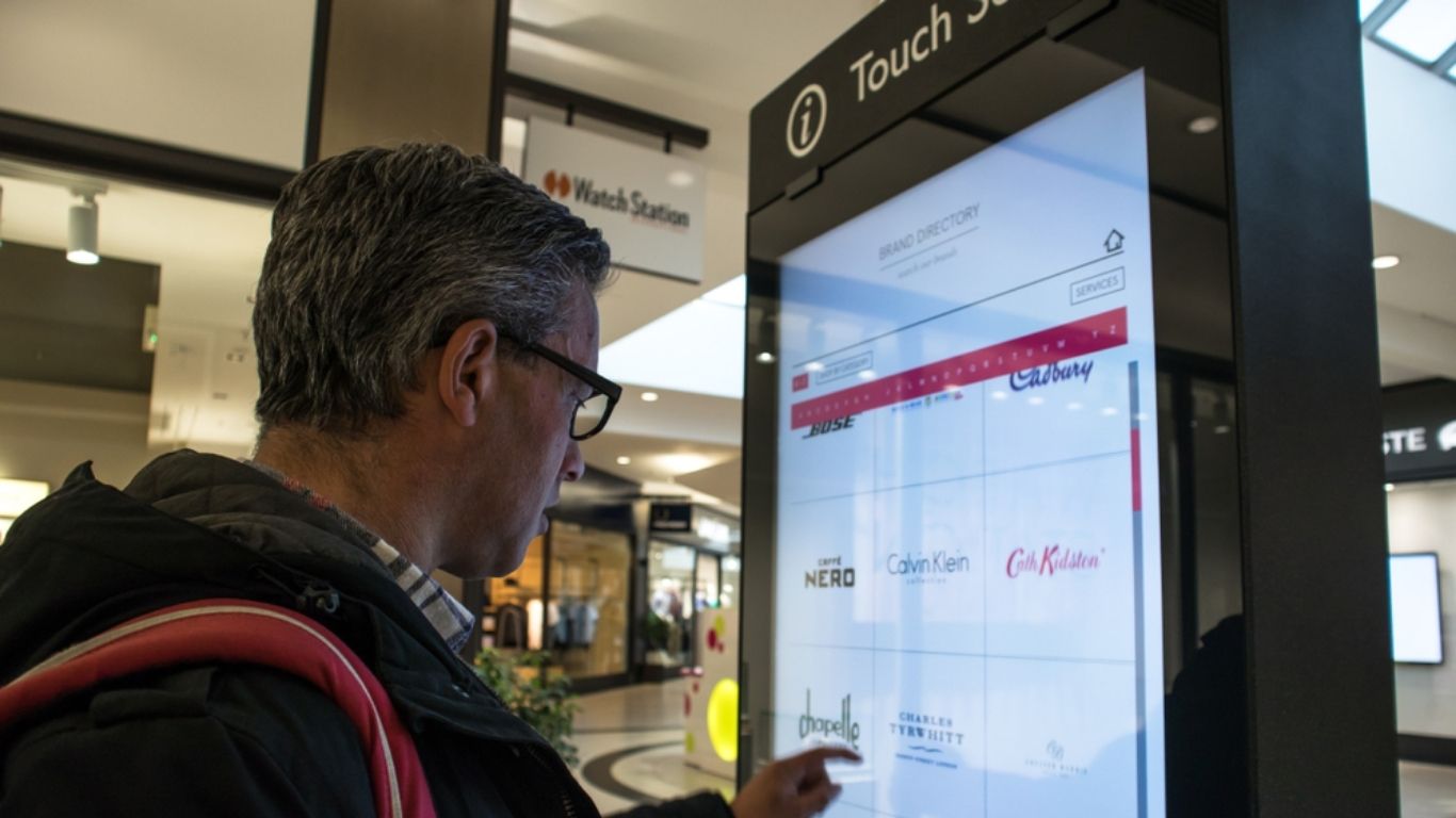 Digital signage display